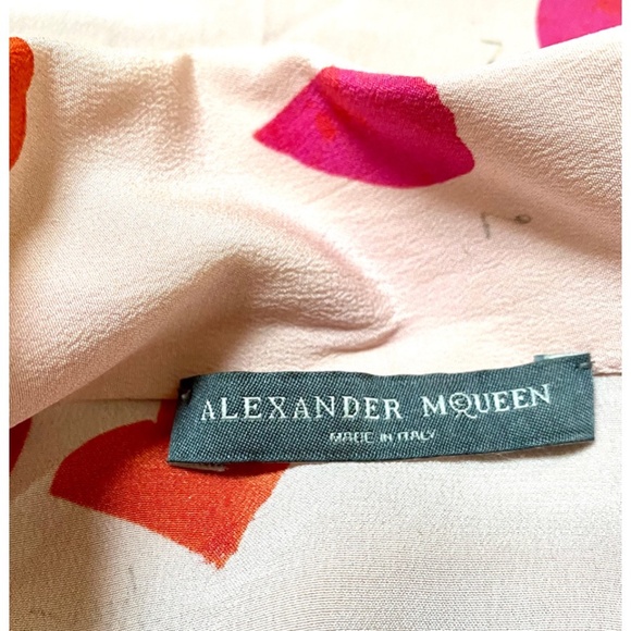 Alexander McQueen Pink Silk Petal Print Shirt - Picture 3 of 4